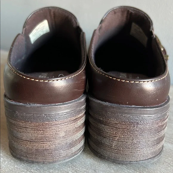 Eastland Women’s Brown Clogs 9.5 Vintage Explorer Bohemian Wanderer Style Y2K - Picture 4 of 9